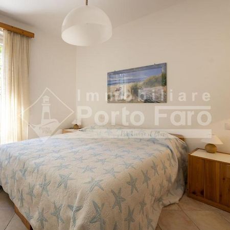 2 Pineta - Ampio Quadrilocale Sulla Spiaggia Di Porto Faro Палау Экстерьер фото